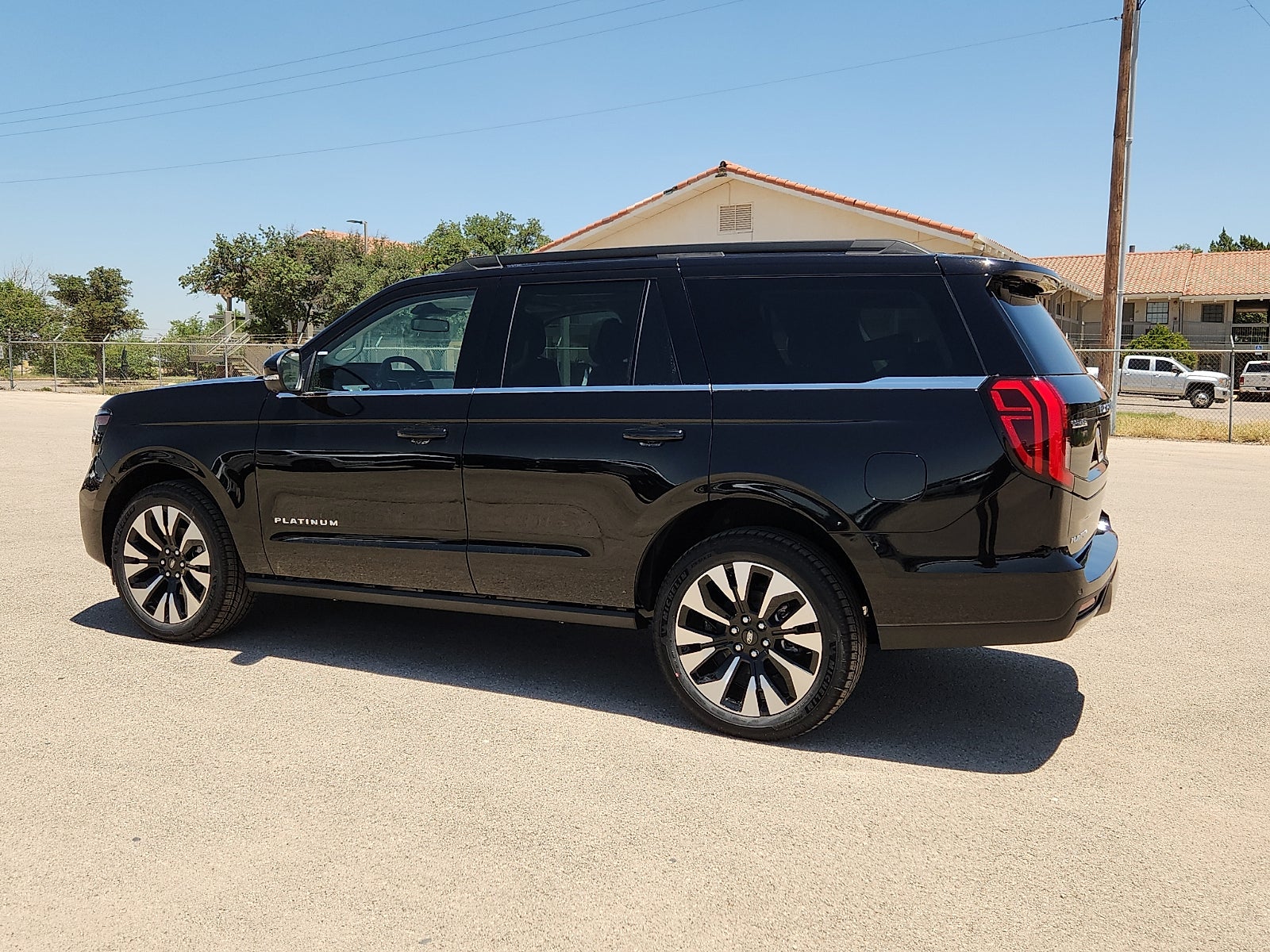 2027 Ford Expedition Platinum