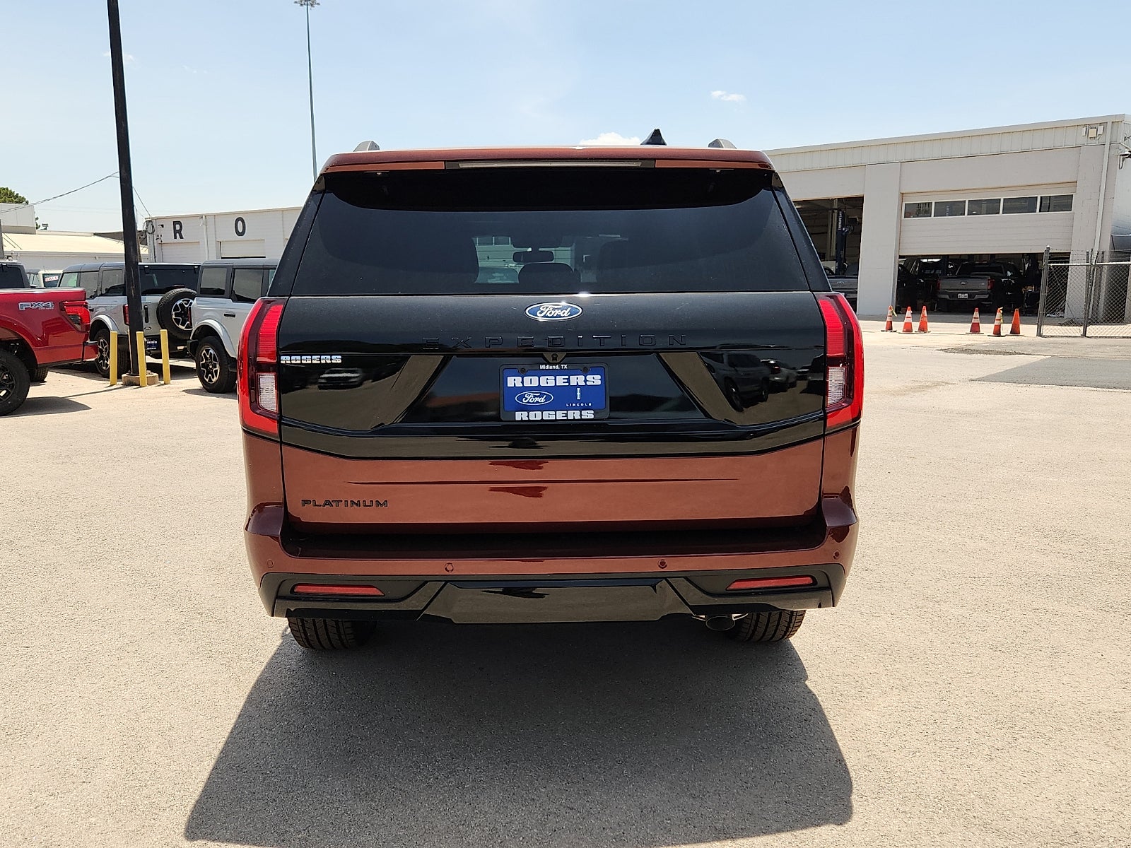 2027 Ford Expedition Platinum