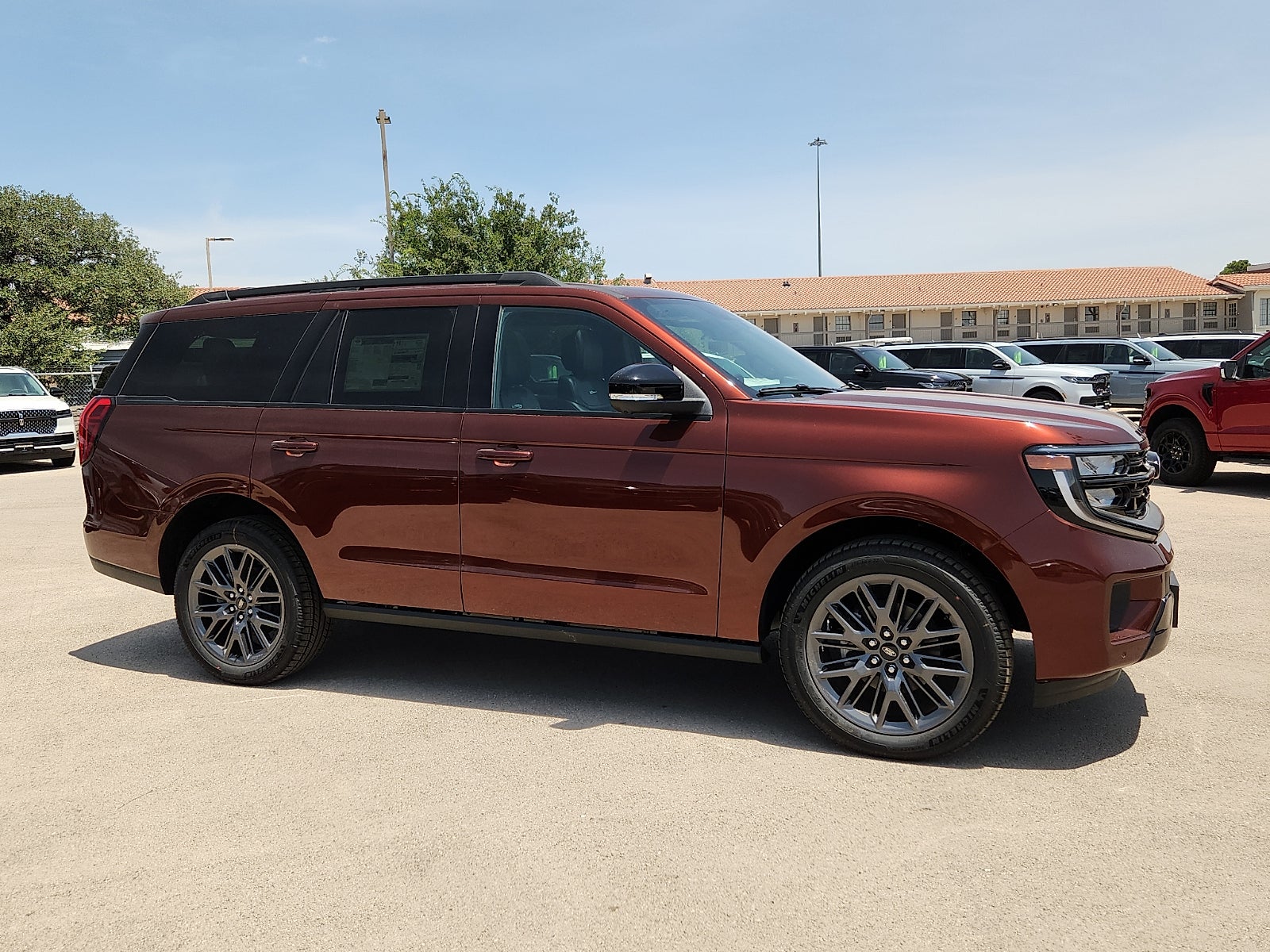 2027 Ford Expedition Platinum