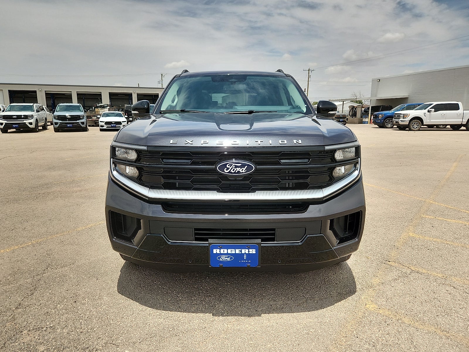2027 Ford Expedition Platinum