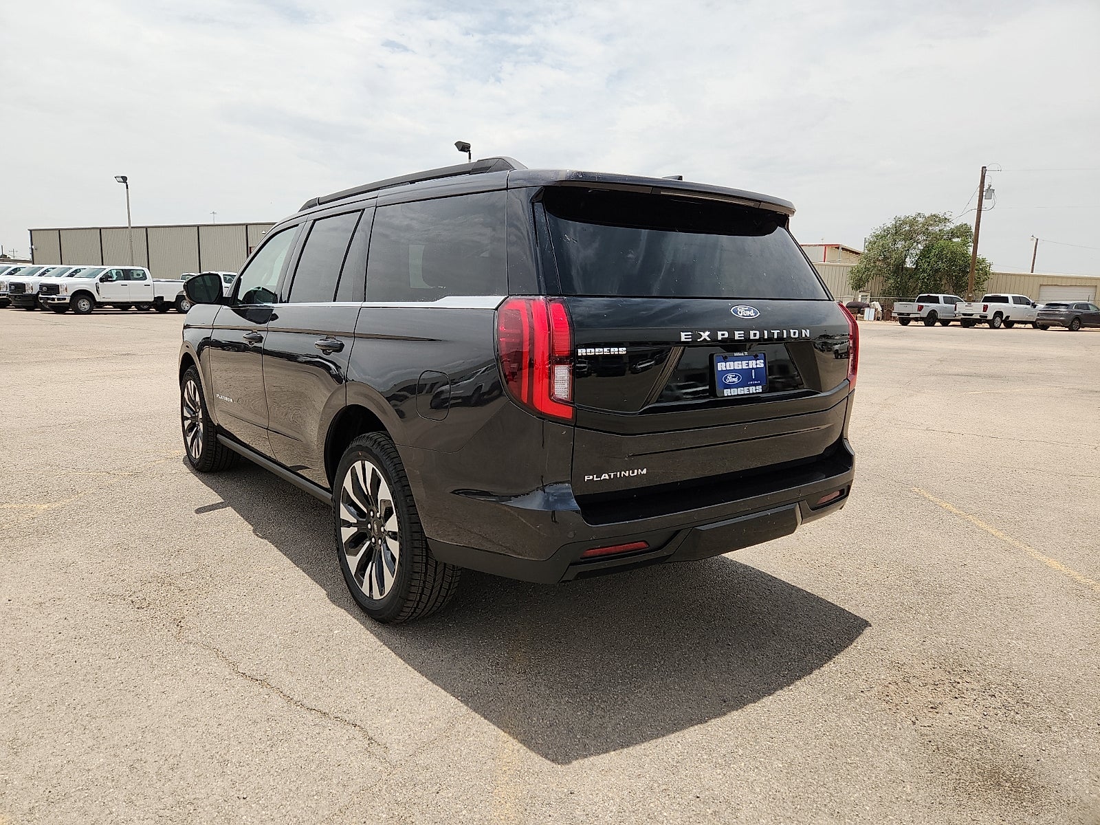2027 Ford Expedition Platinum