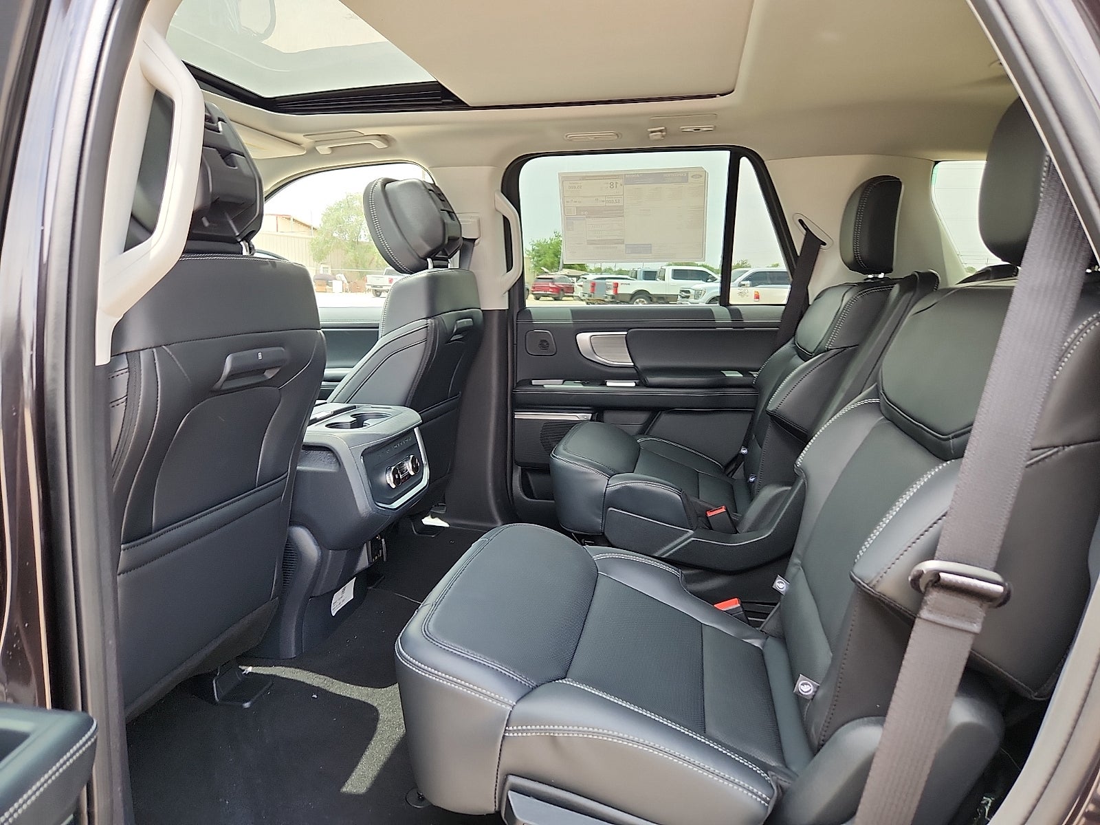 2027 Ford Expedition Platinum