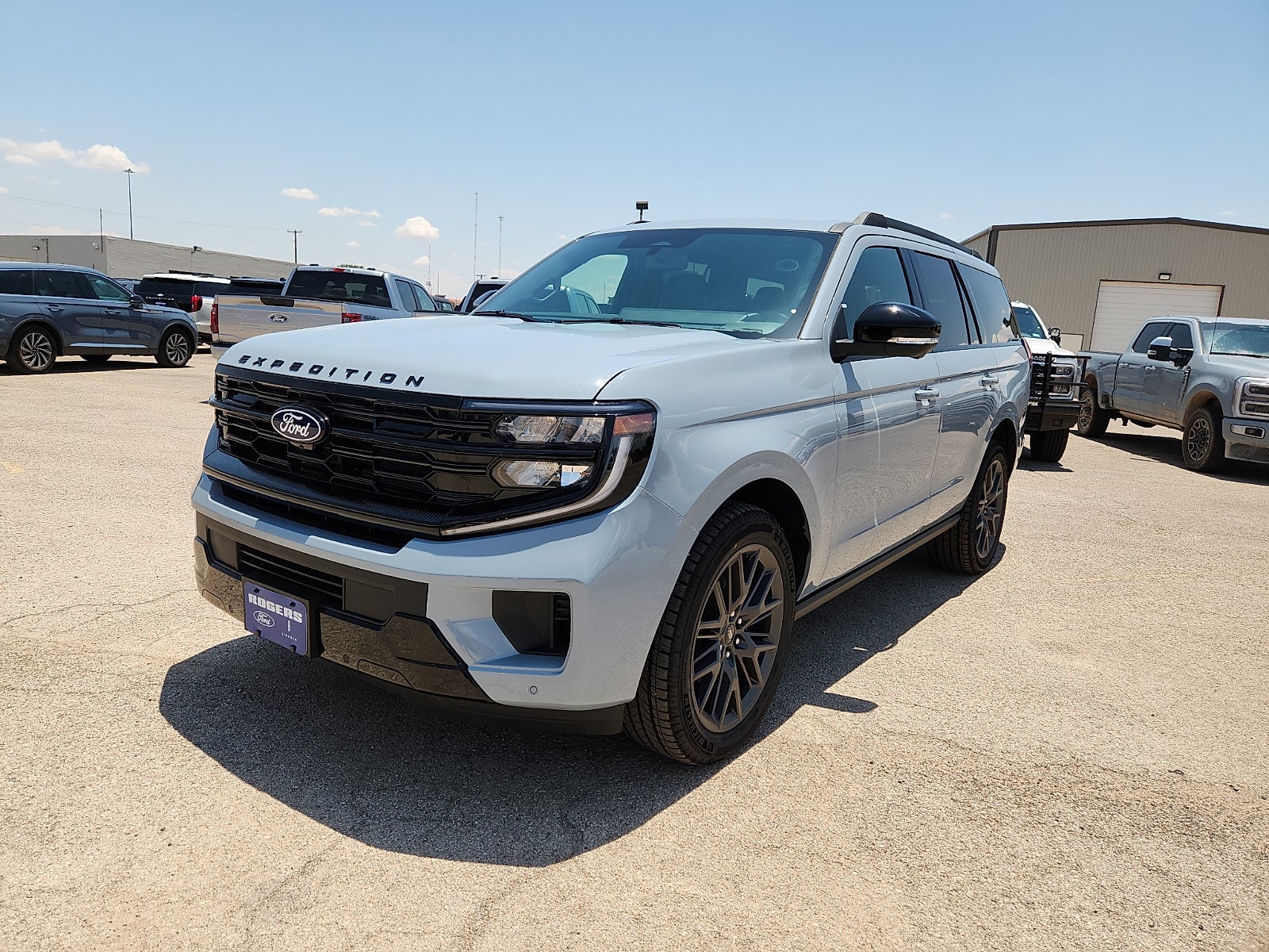 2027 Ford Expedition Platinum