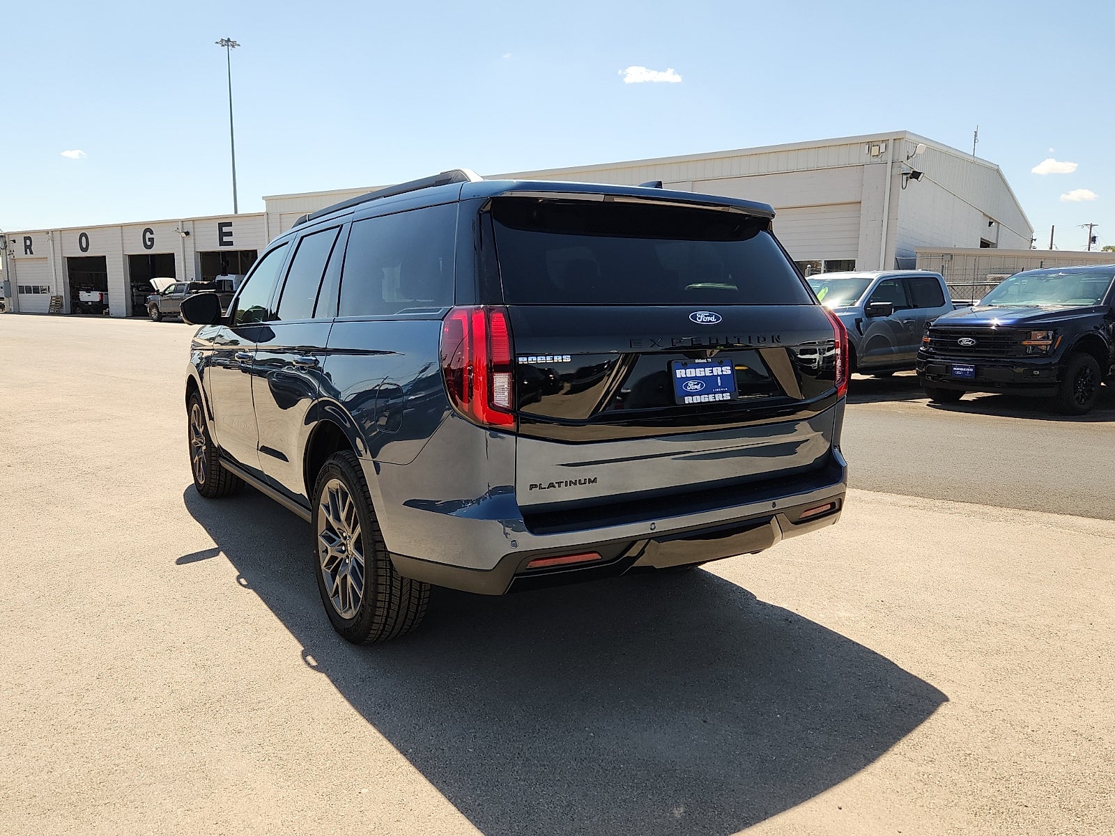 2027 Ford Expedition Platinum