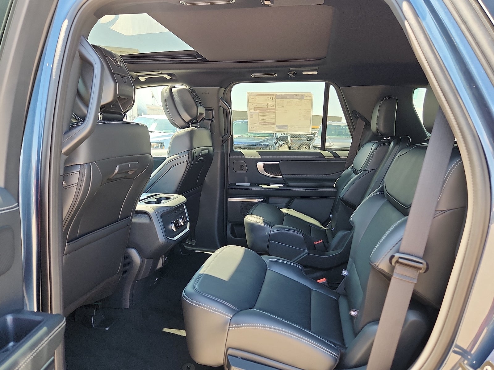 2027 Ford Expedition Platinum