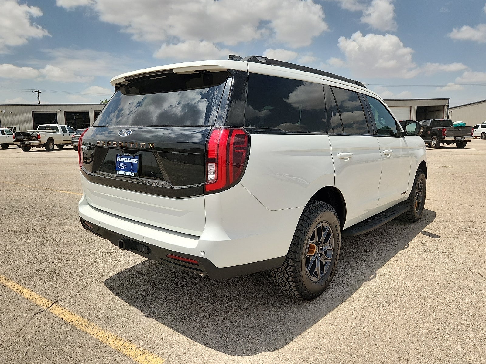 2027 Ford Expedition Tremor