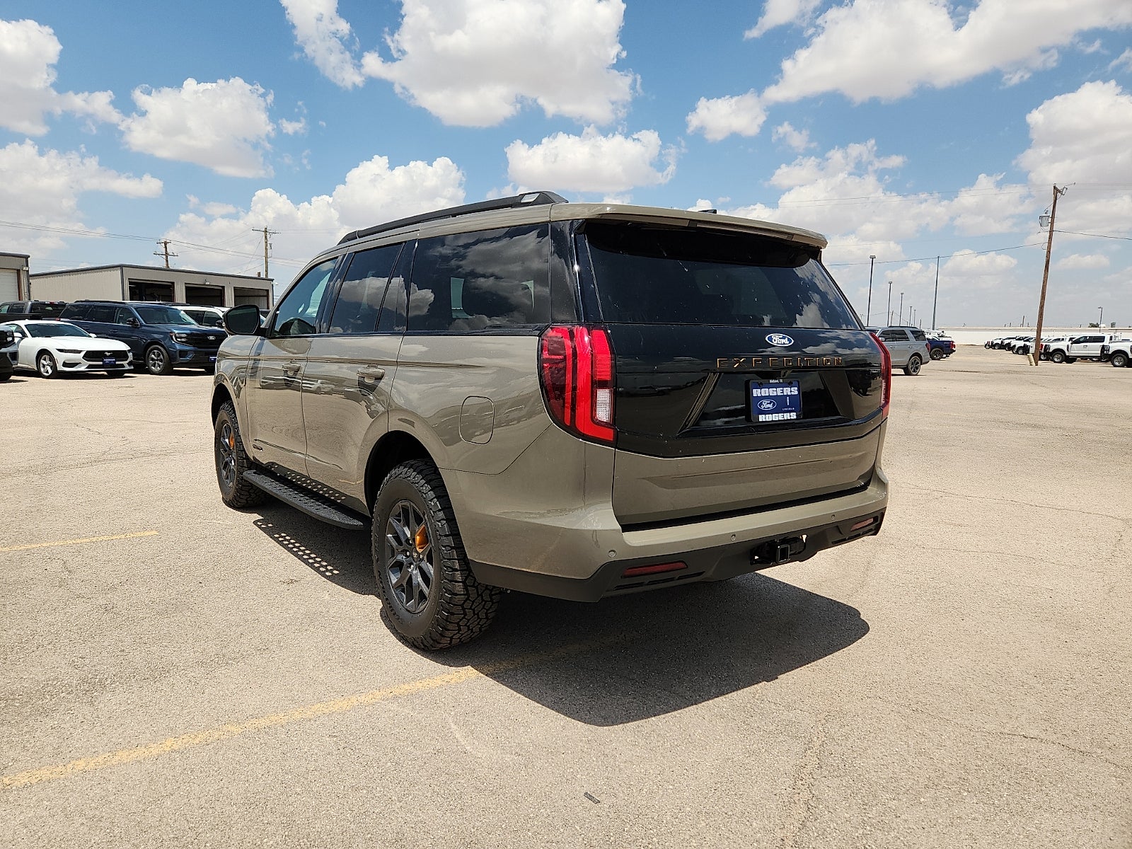 2027 Ford Expedition Tremor