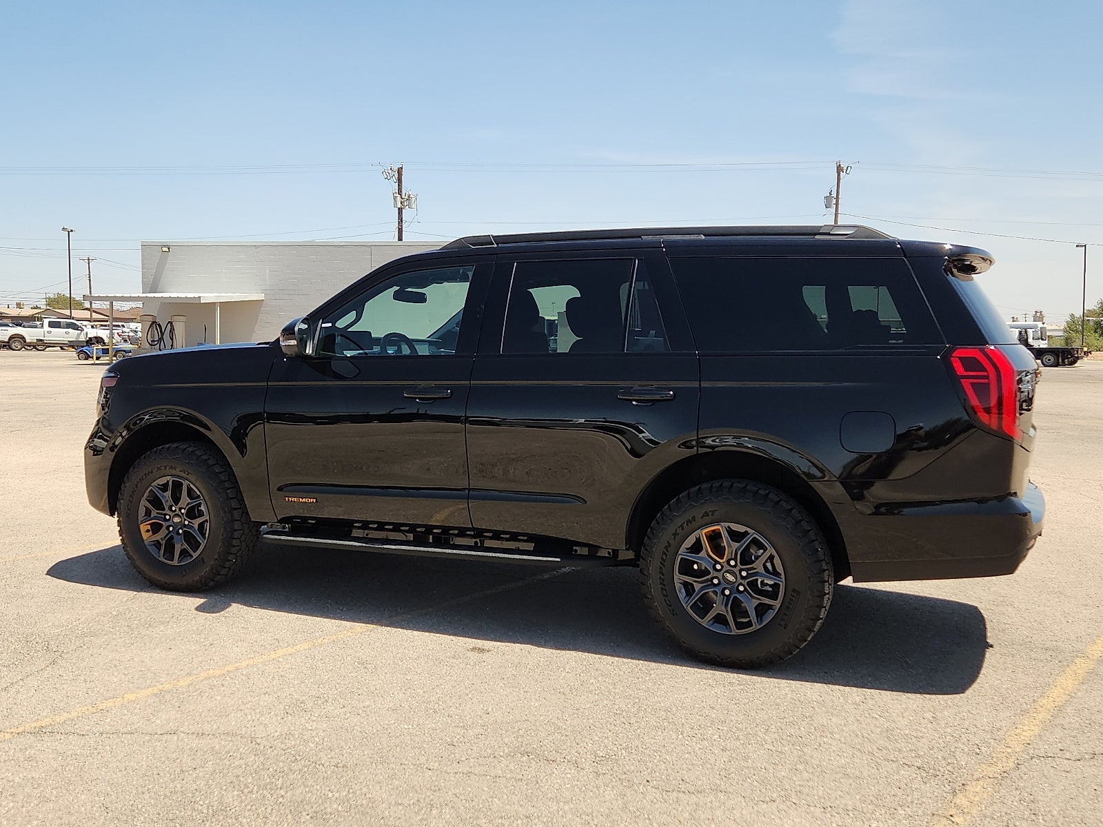 2027 Ford Expedition Tremor