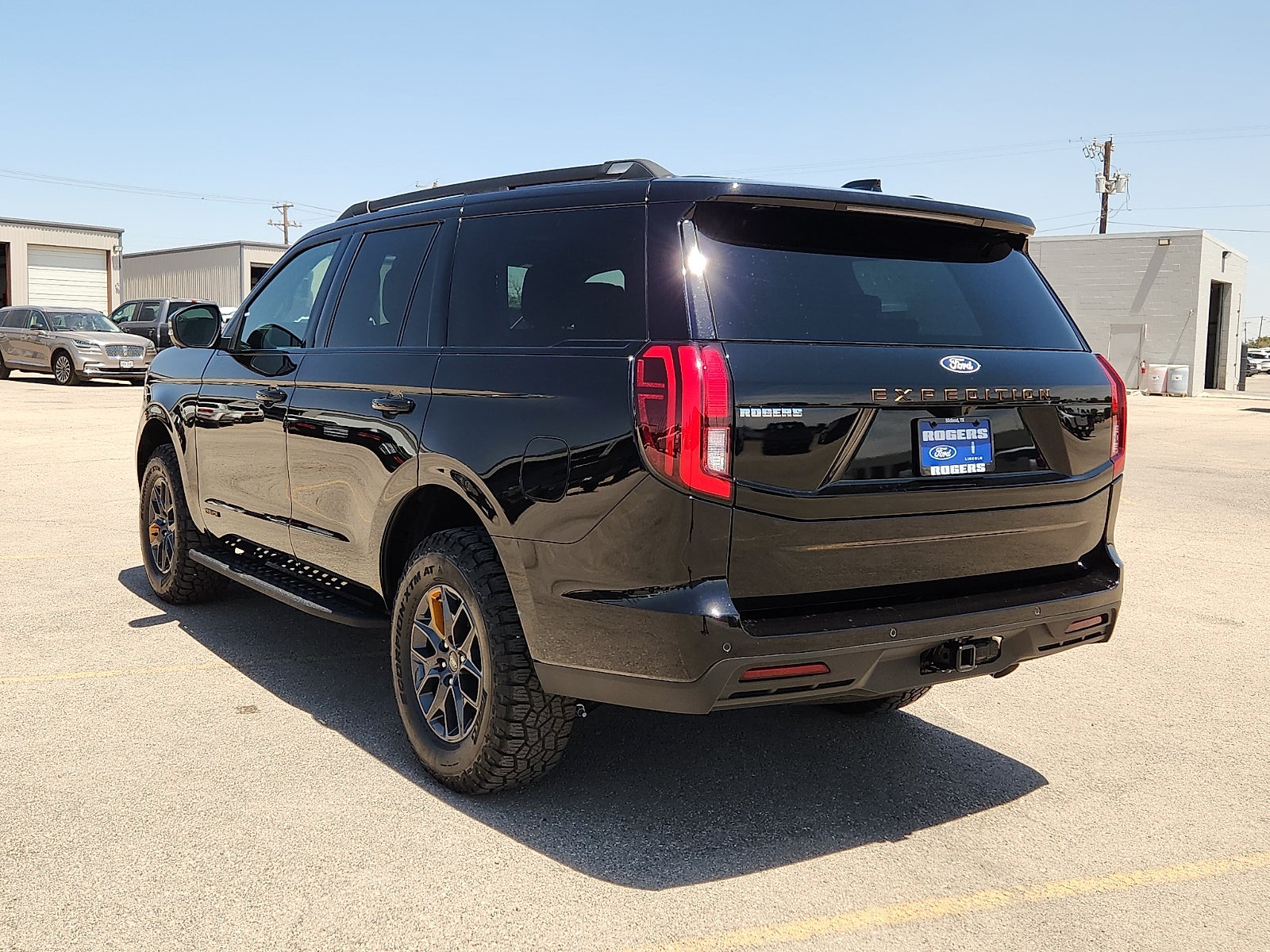 2027 Ford Expedition Tremor