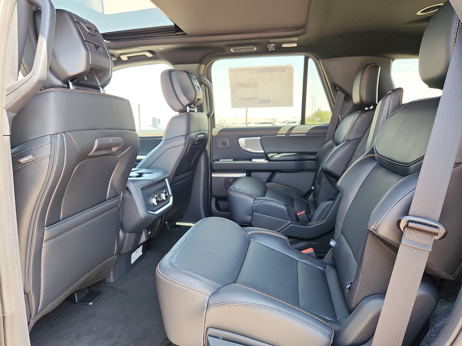 2027 Ford Expedition Tremor