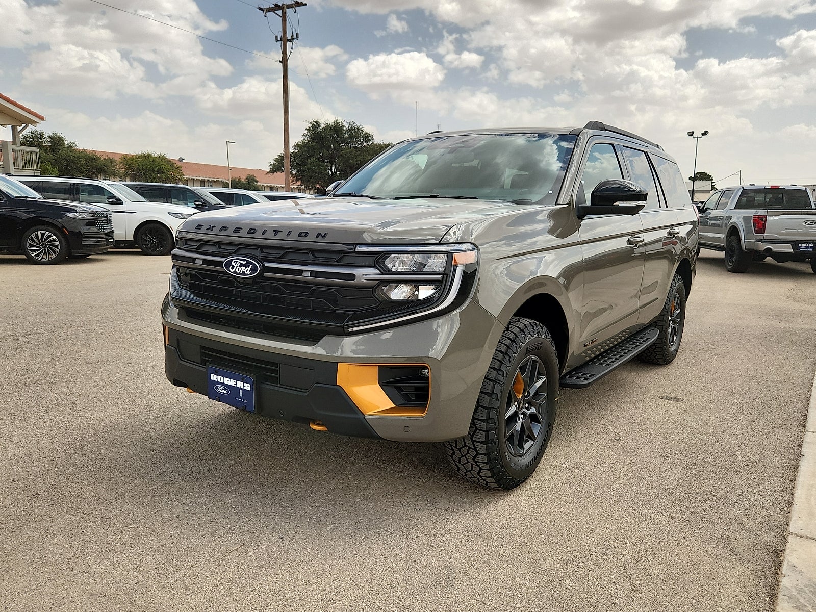 2027 Ford Expedition Tremor