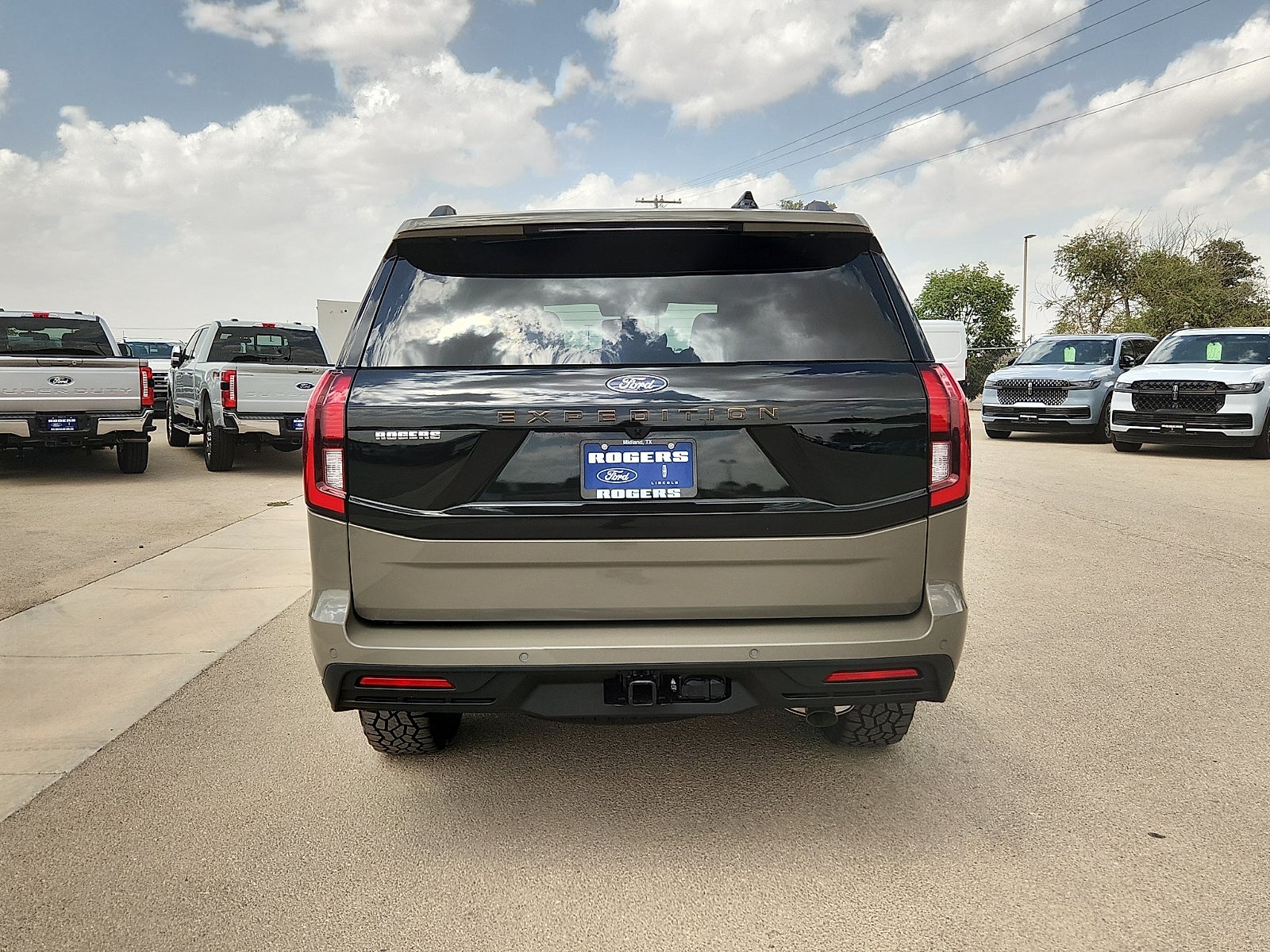 2027 Ford Expedition Tremor