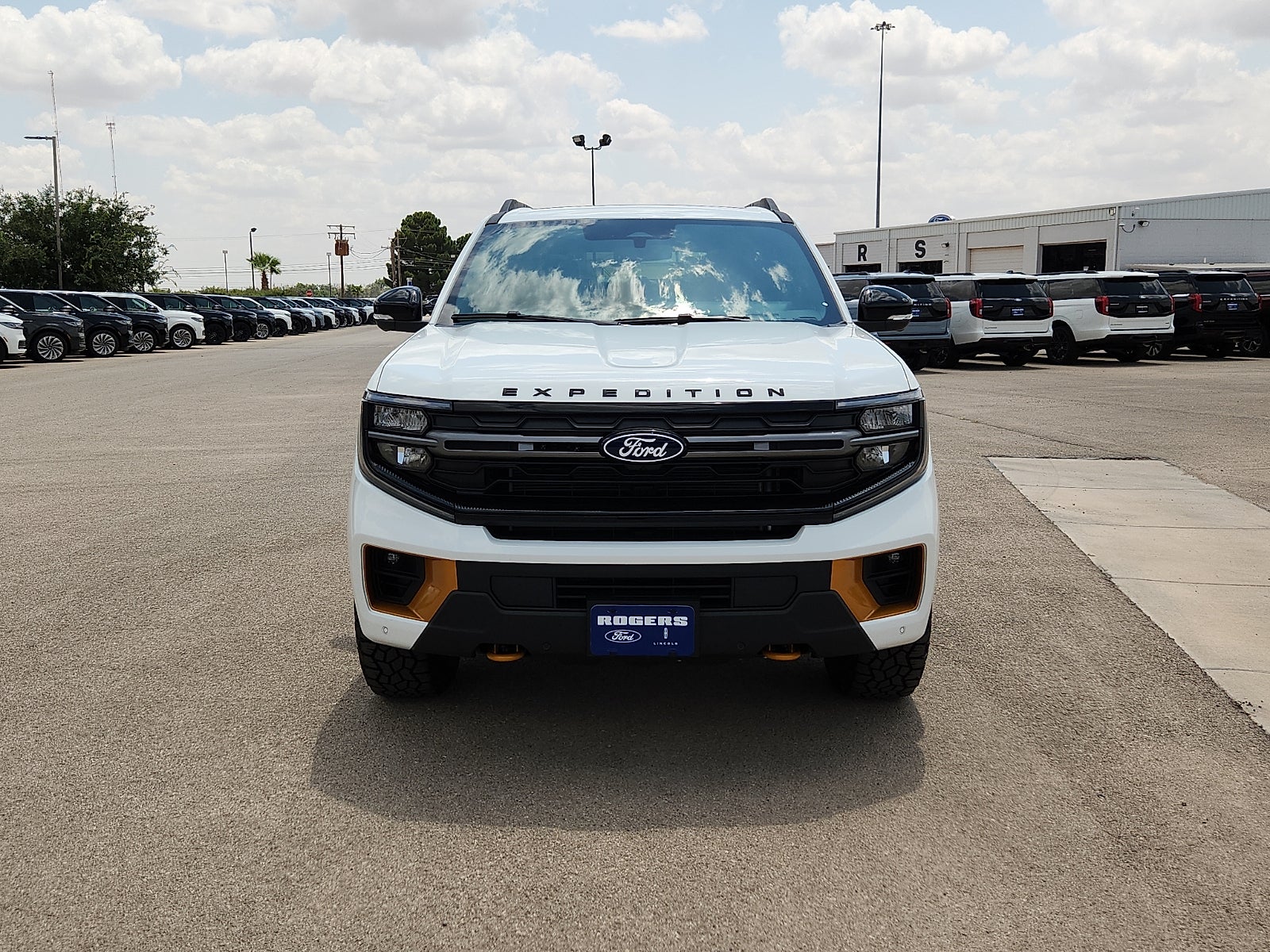 2027 Ford Expedition Tremor
