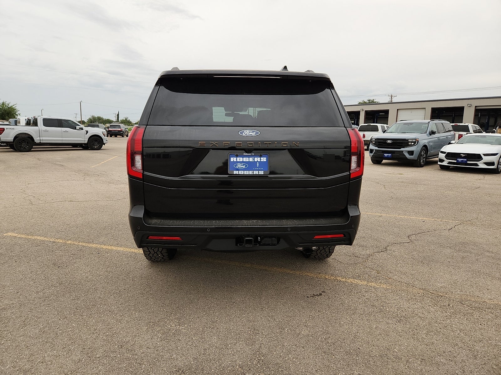 2027 Ford Expedition Tremor