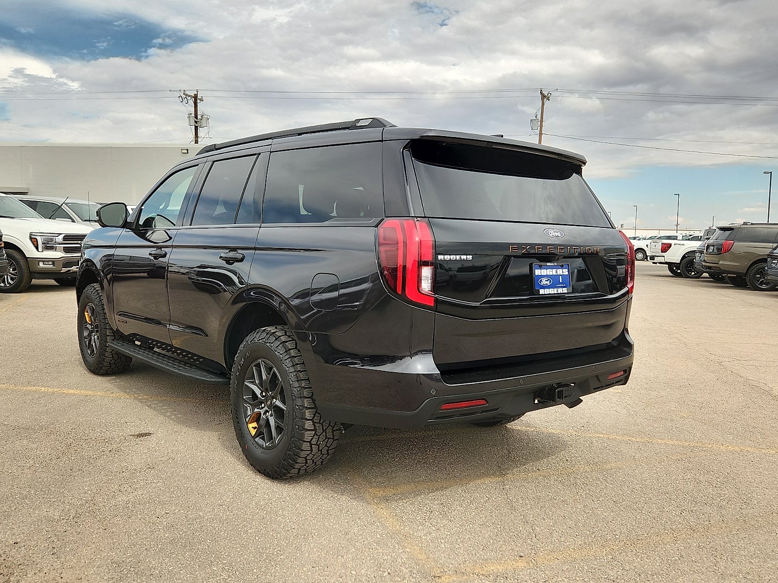 2027 Ford Expedition Tremor