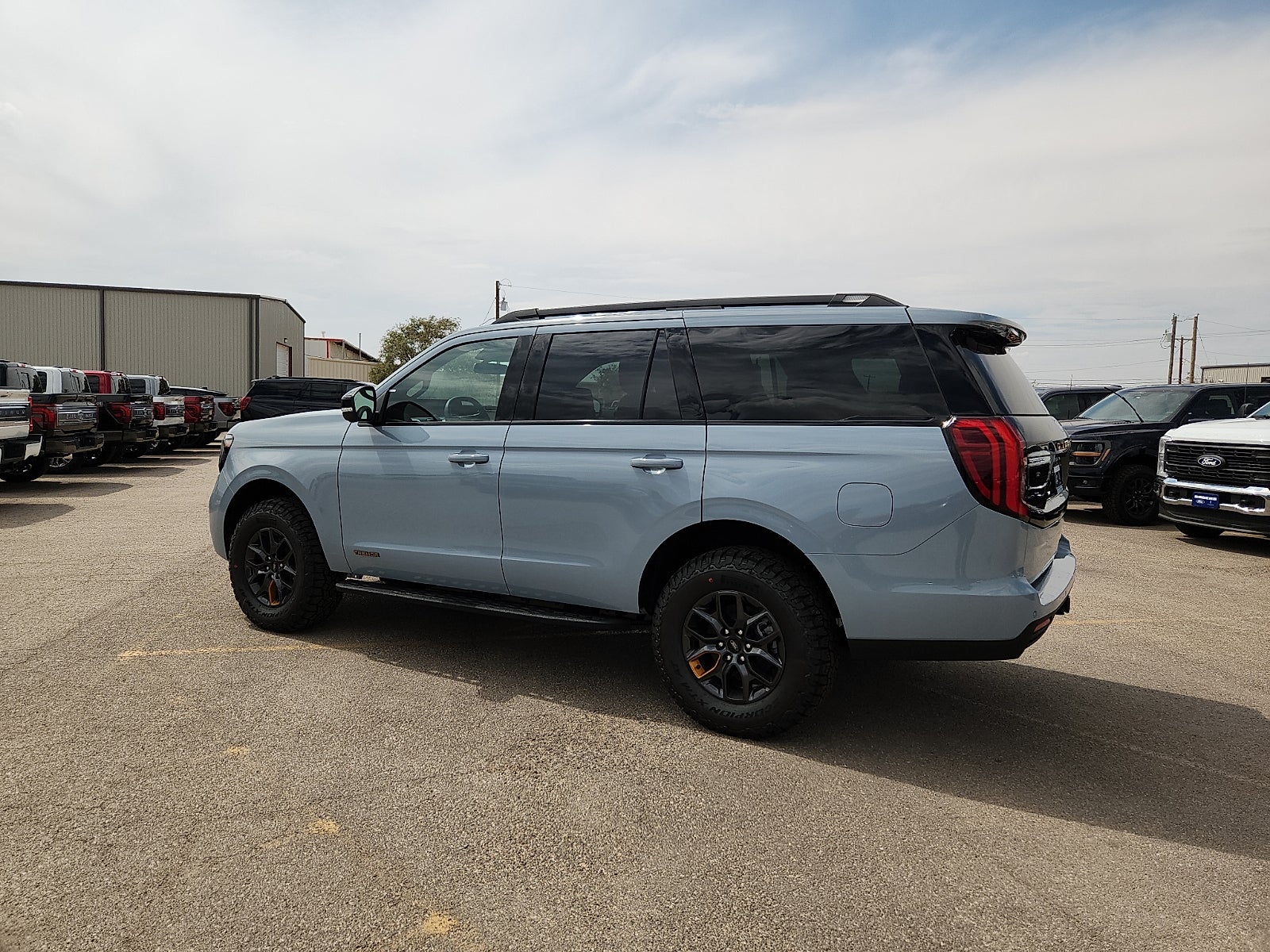 2027 Ford Expedition Tremor