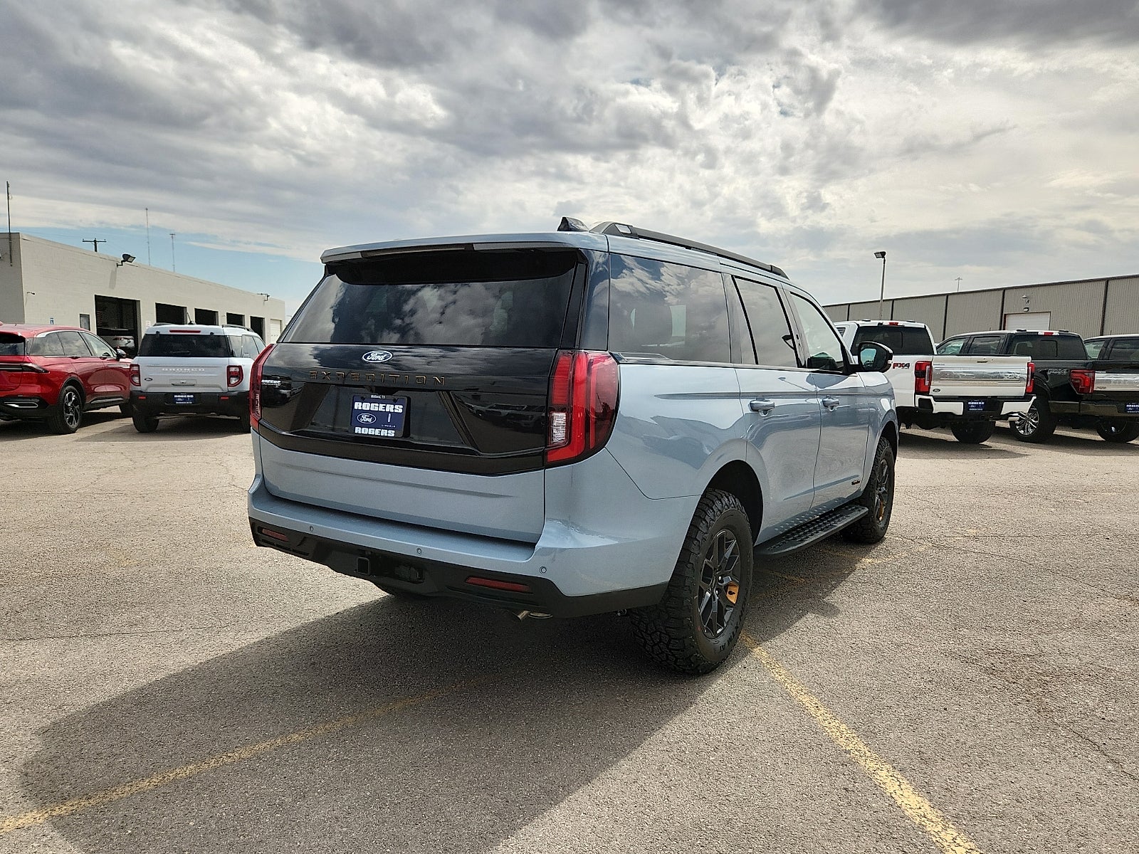 2027 Ford Expedition Tremor