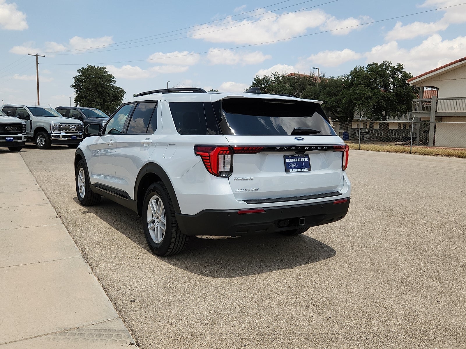 2026 Ford Explorer Active w/200A Pkg