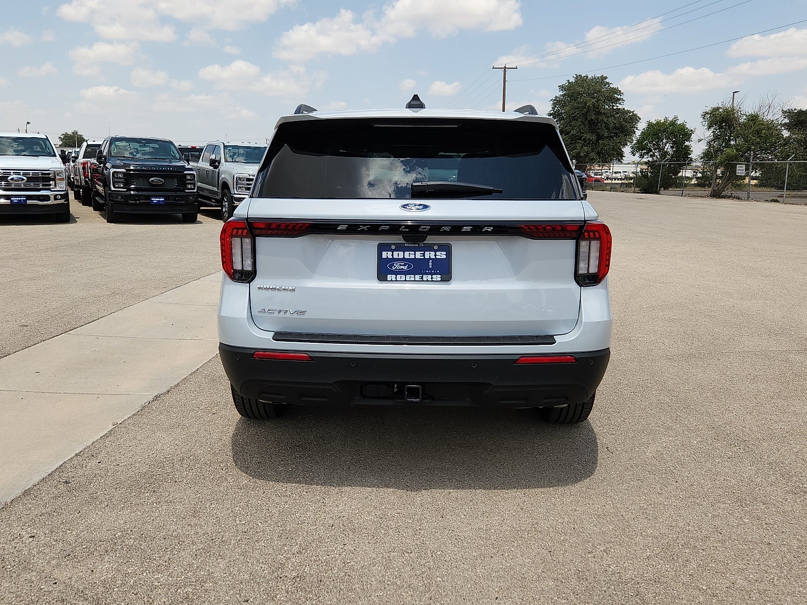 2026 Ford Explorer Active w/200A Pkg