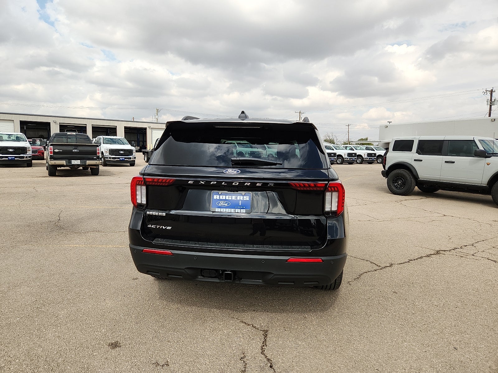 2027 Ford Explorer Active