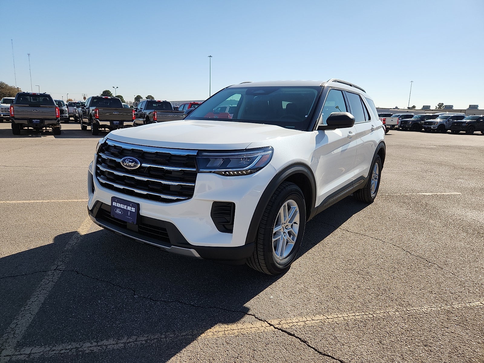 2026 Ford Explorer Active w/200A Pkg