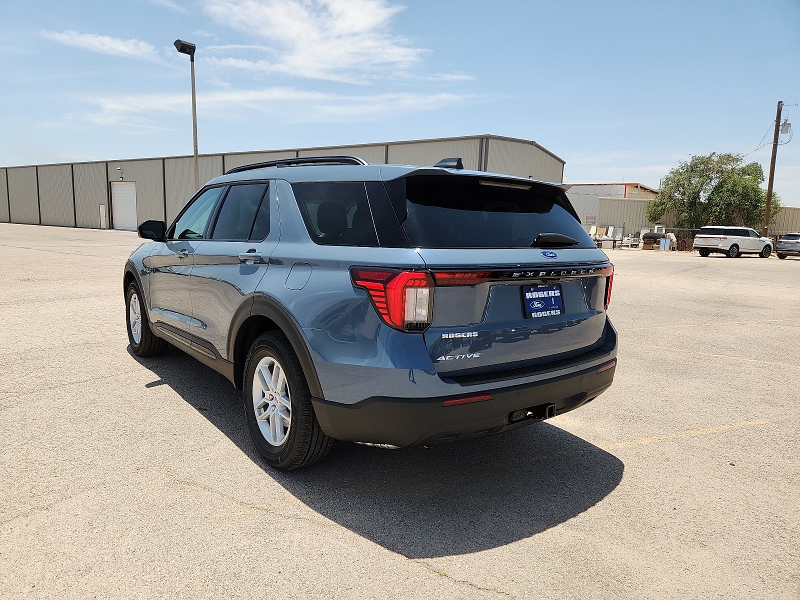 2026 Ford Explorer Active w/200A Pkg