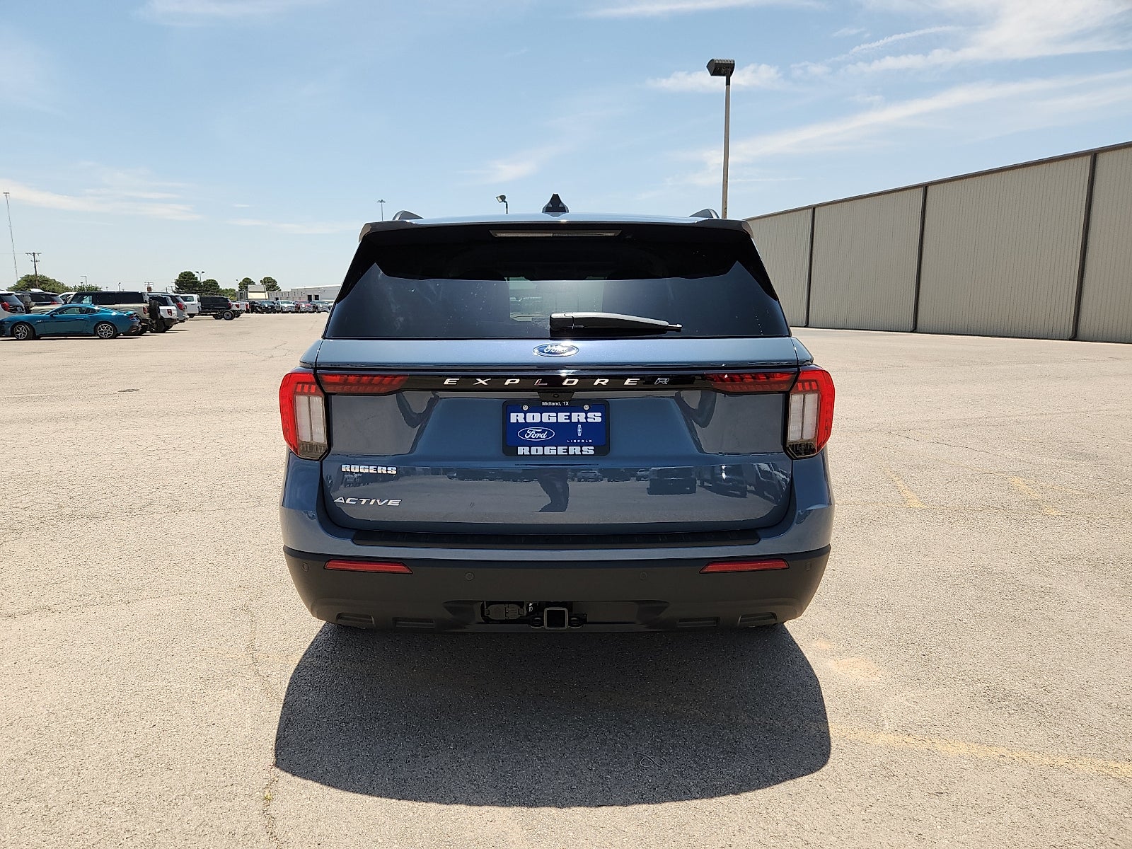 2026 Ford Explorer Active w/200A Pkg