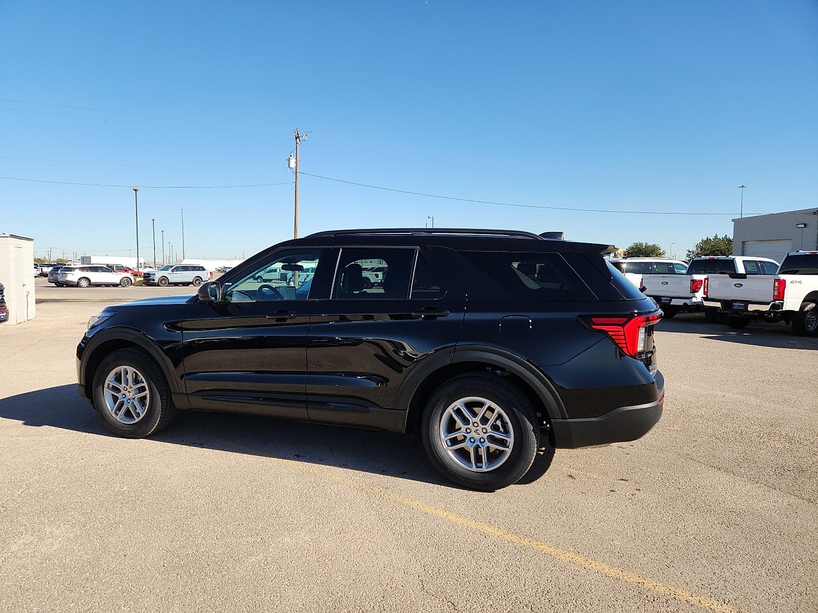 2026 Ford Explorer Active w/200A Pkg