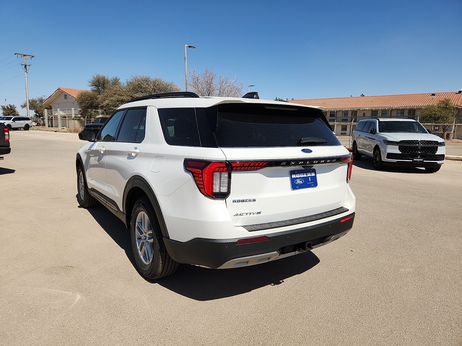 2026 Ford Explorer Active w/200A Pkg