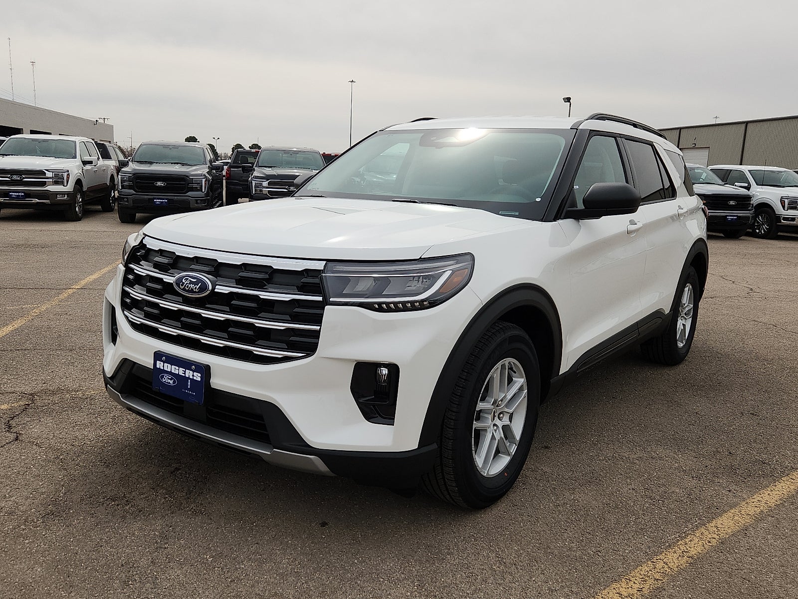 2026 Ford Explorer Active w/200A Pkg