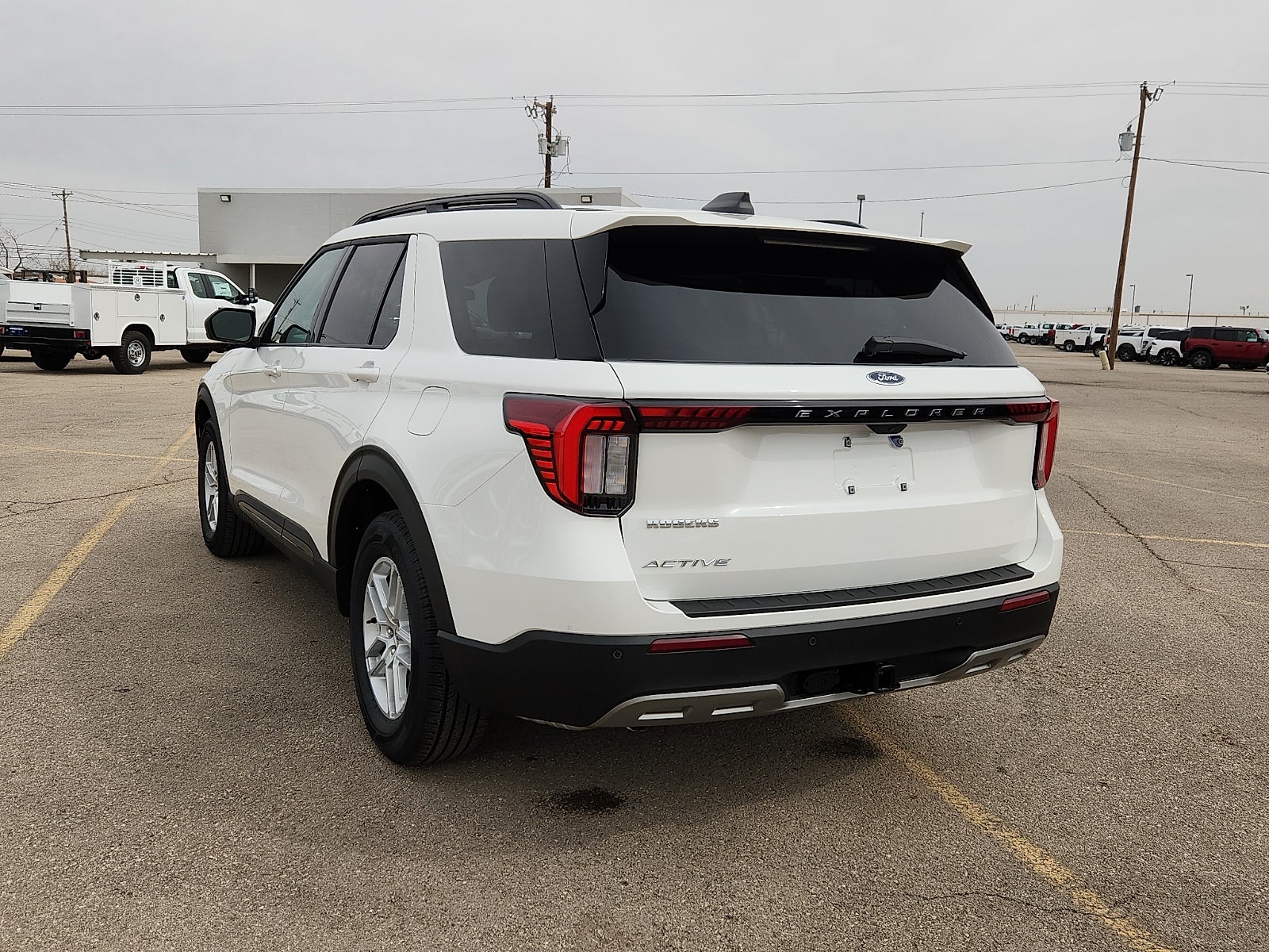 2026 Ford Explorer Active w/200A Pkg
