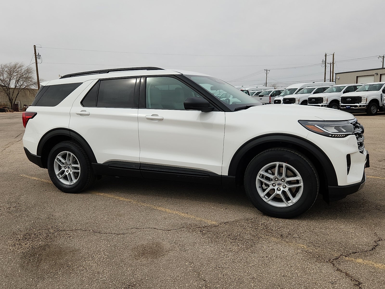 2026 Ford Explorer Active w/200A Pkg