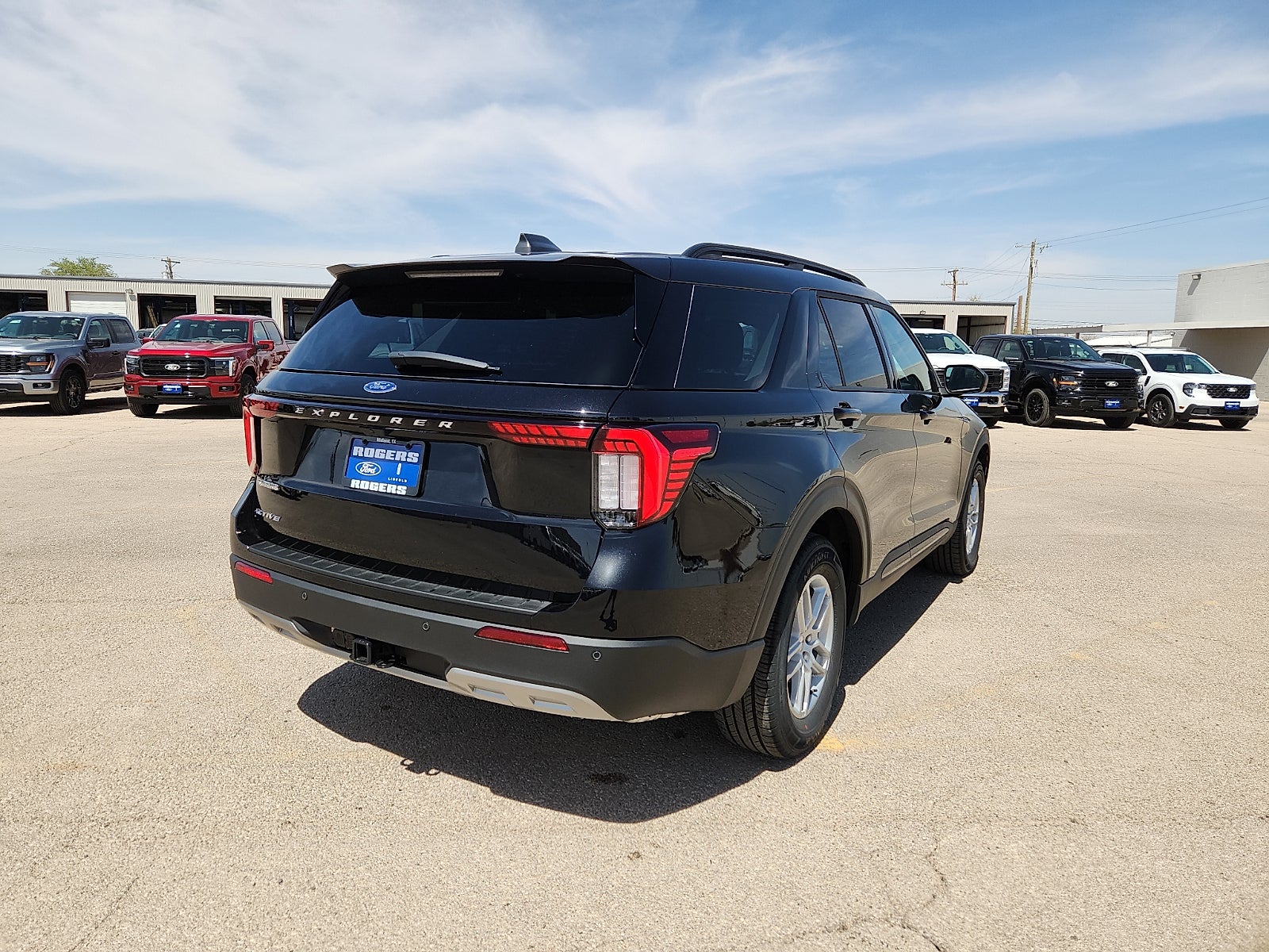 2026 Ford Explorer Active w/200A Pkg