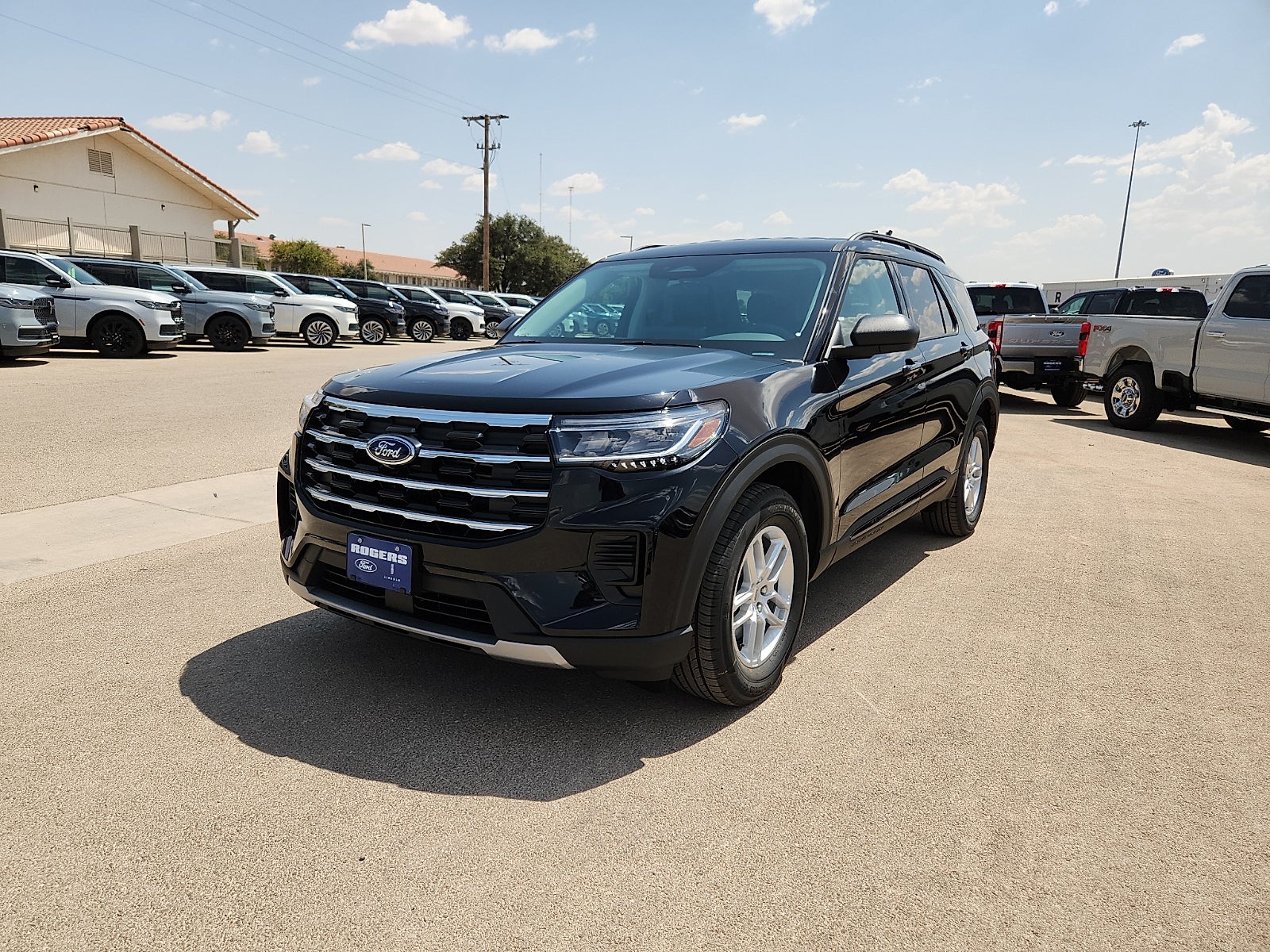 2026 Ford Explorer Active w/200A Pkg
