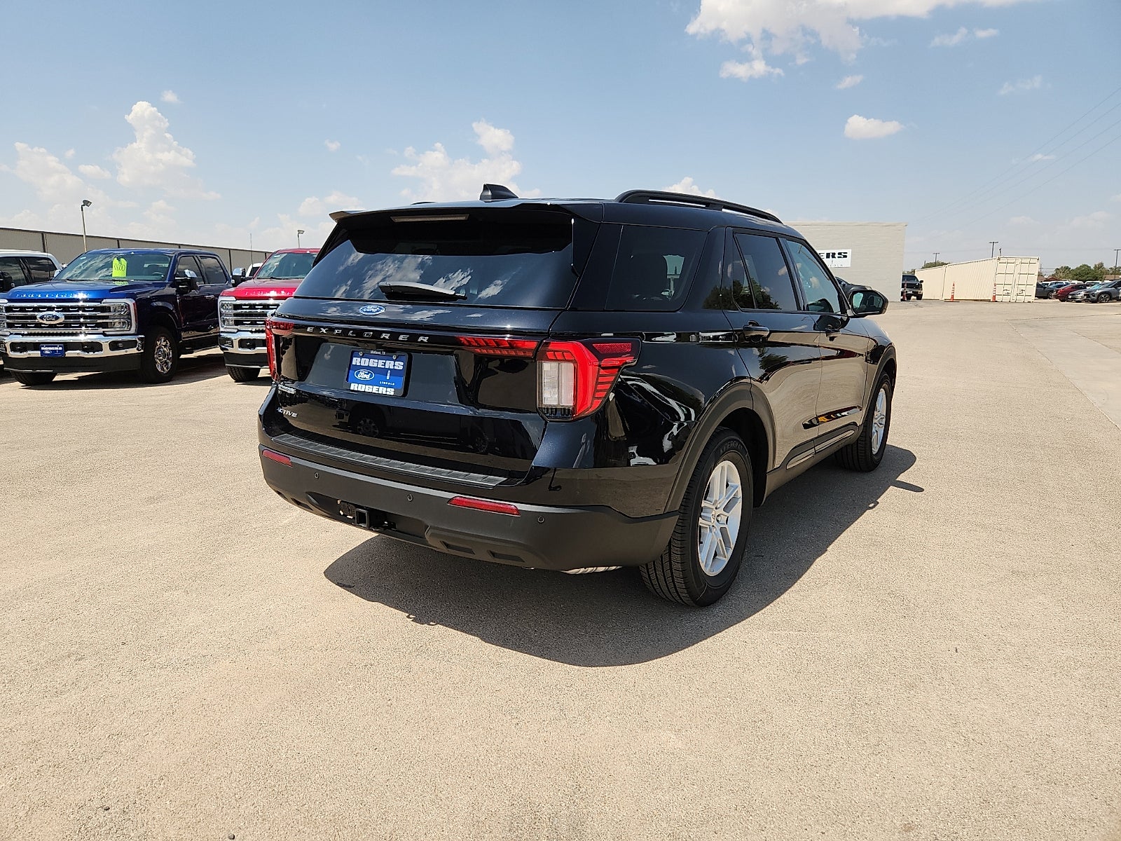 2026 Ford Explorer Active w/200A Pkg