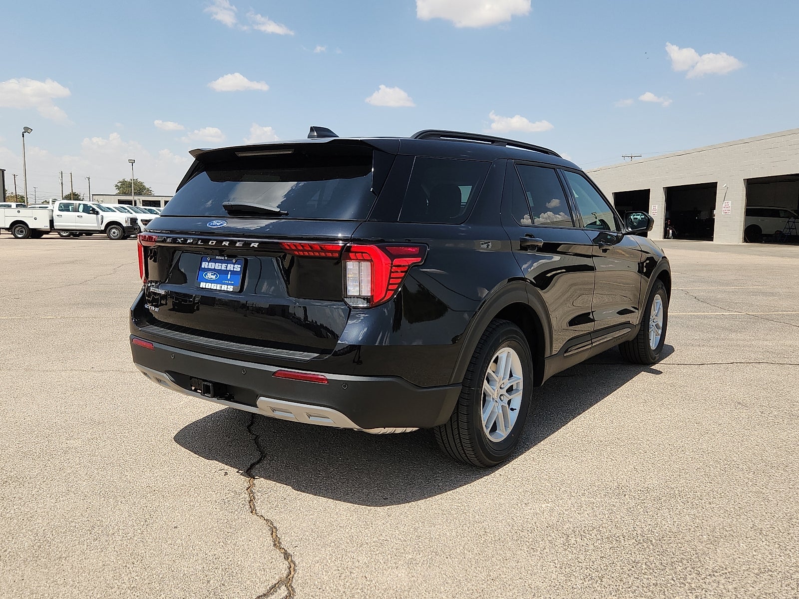2026 Ford Explorer Active w/200A Pkg