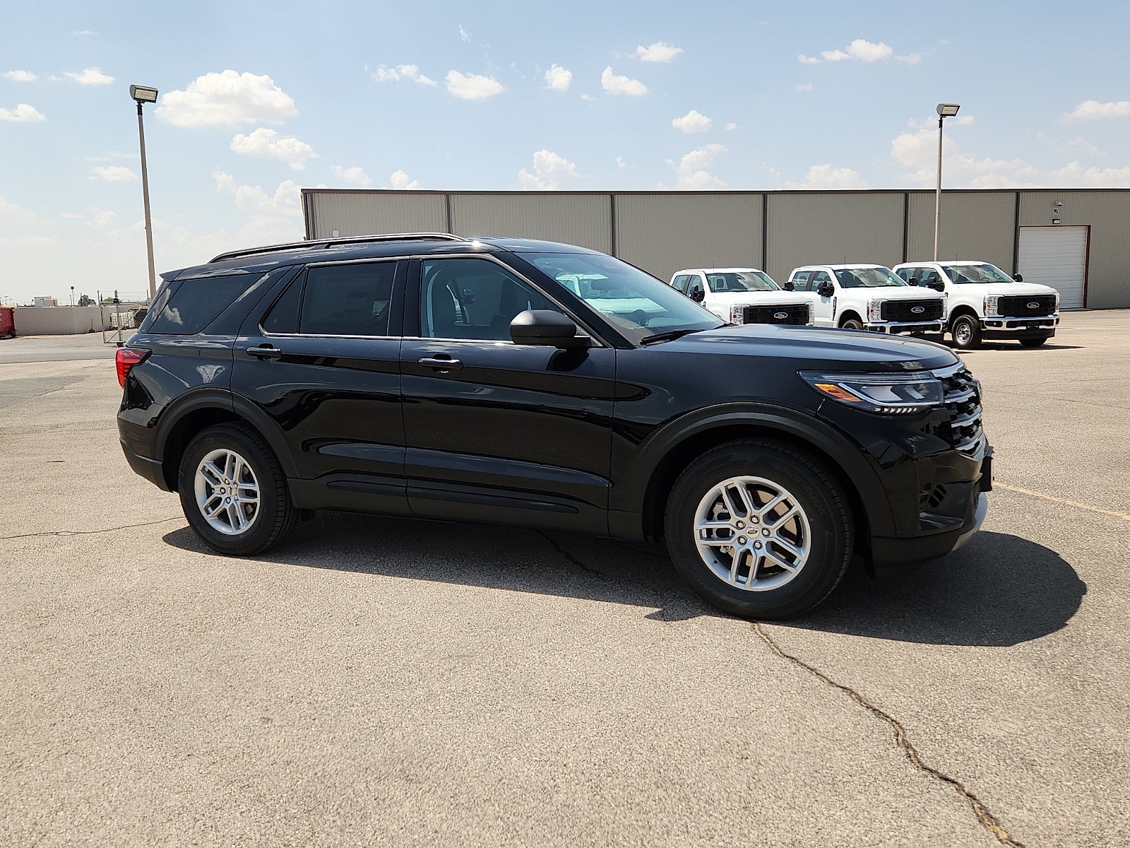 2026 Ford Explorer Active w/200A Pkg