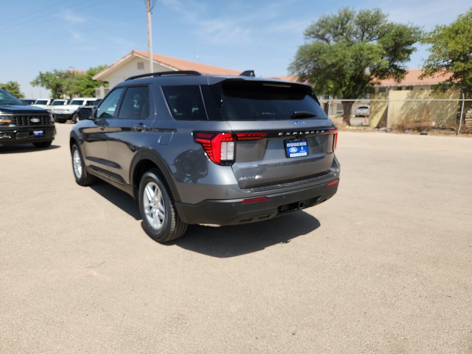 2026 Ford Explorer Active w/200A Pkg