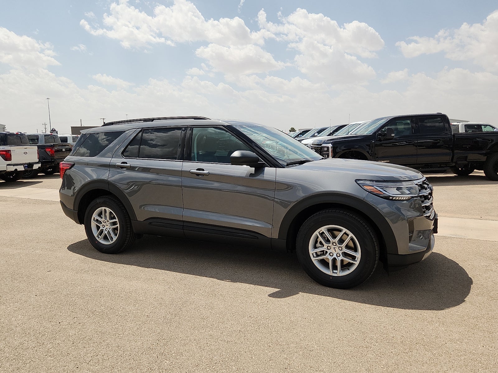 2026 Ford Explorer Active w/200A Pkg