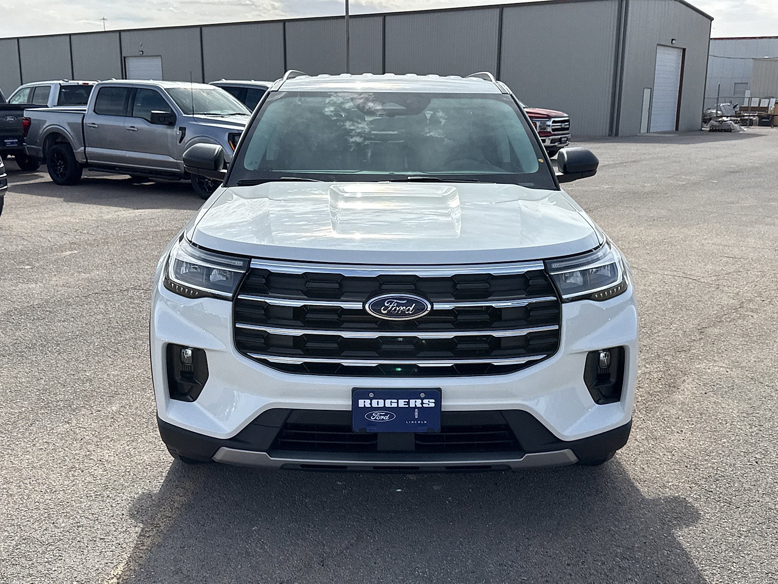 2026 Ford Explorer Active w/200A Pkg