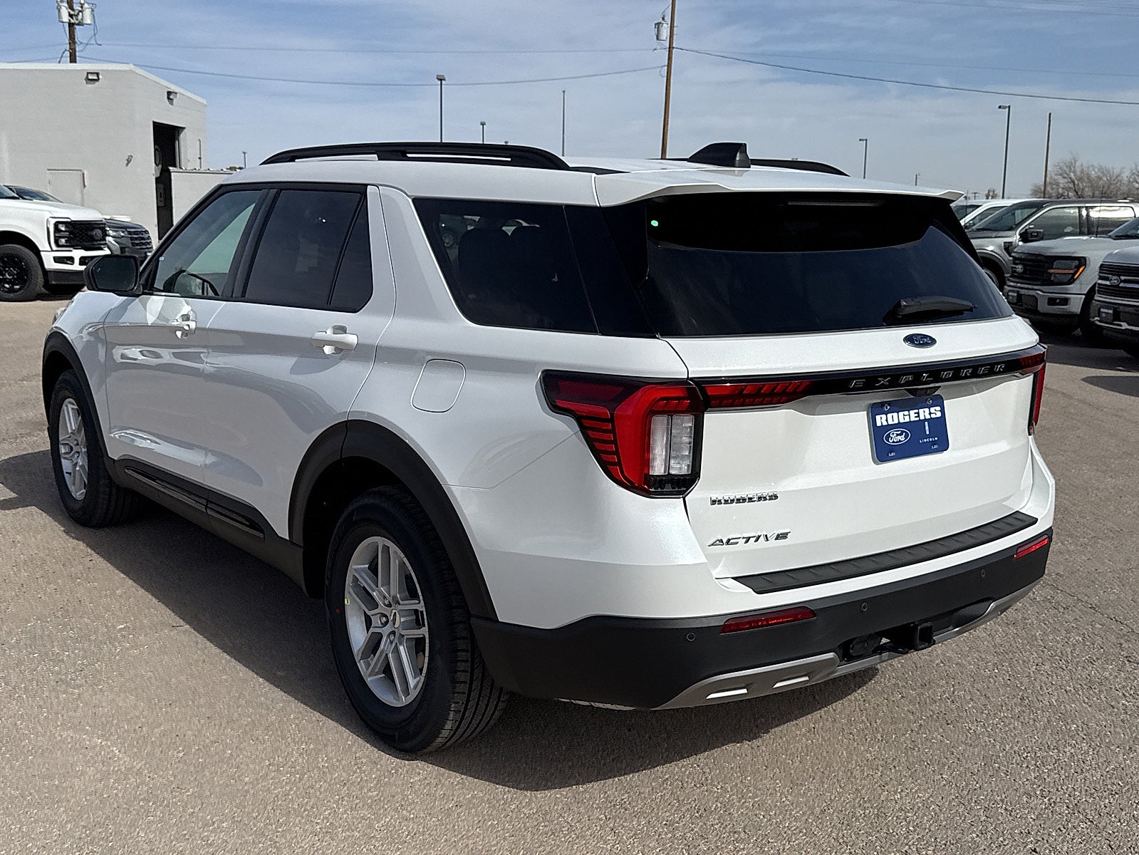 2026 Ford Explorer Active w/200A Pkg