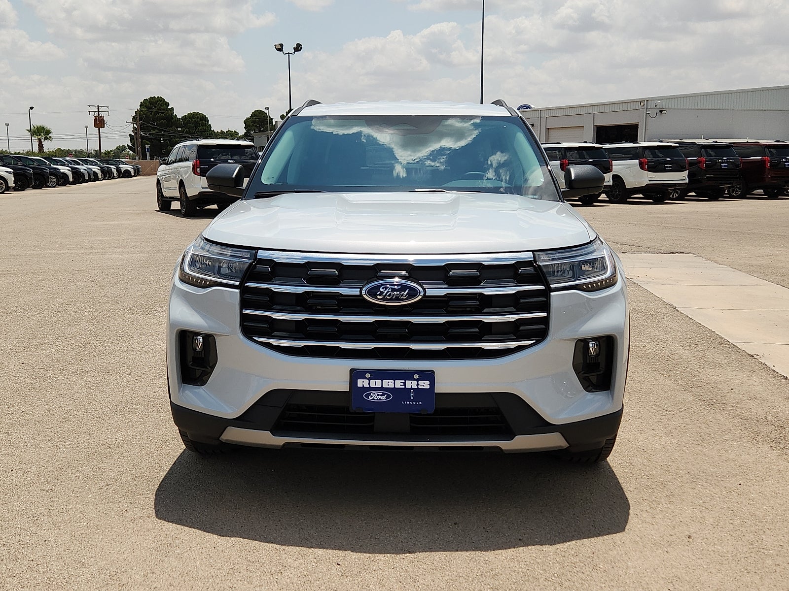 2026 Ford Explorer Active w/200A Pkg