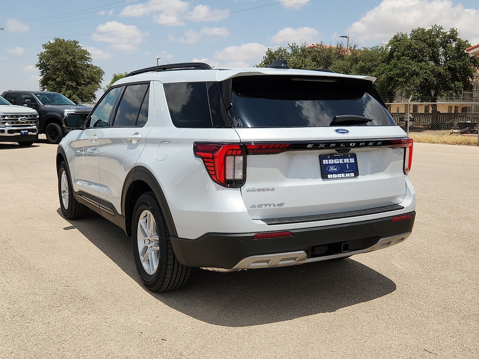 2026 Ford Explorer Active w/200A Pkg