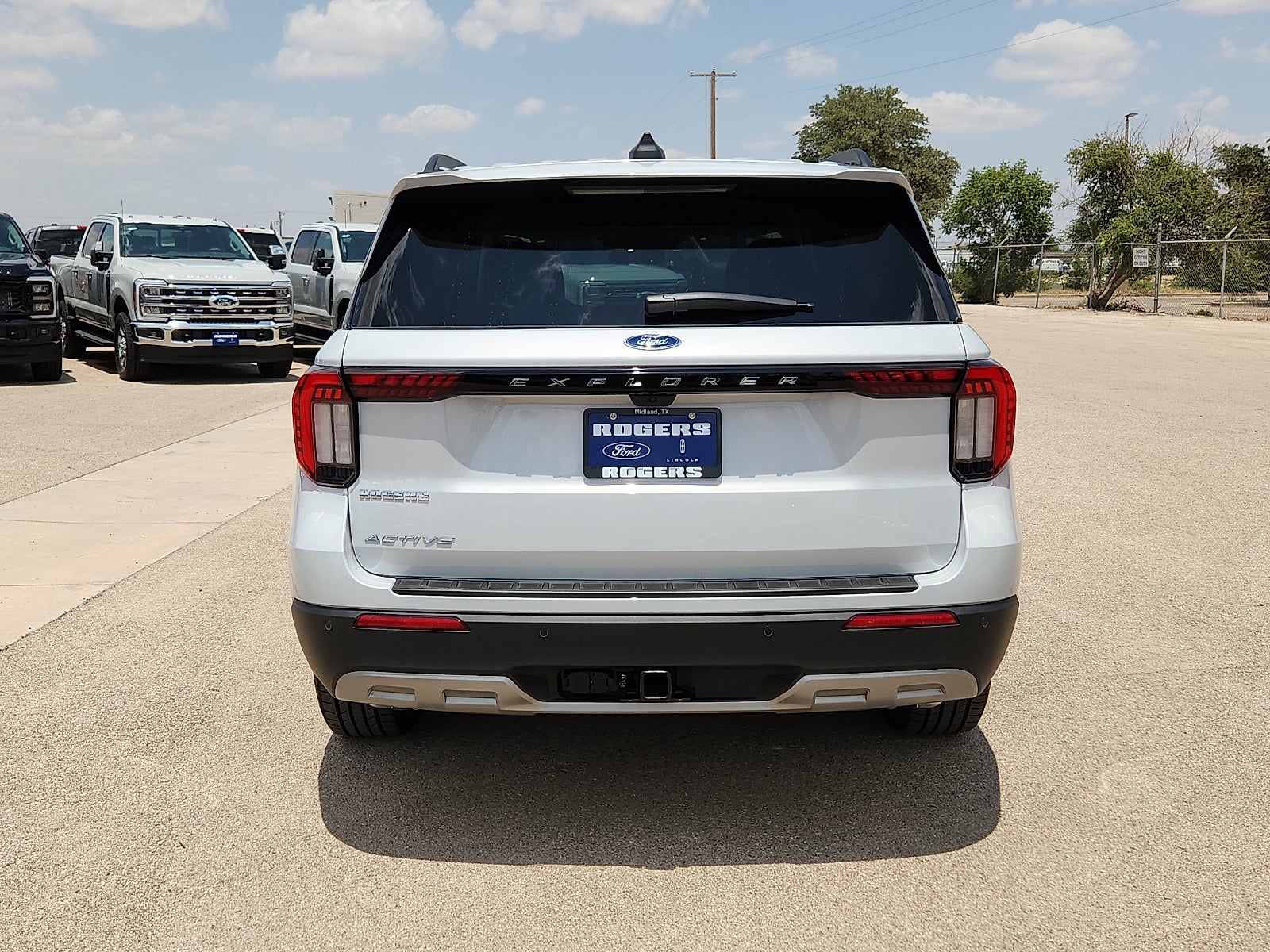 2026 Ford Explorer Active w/200A Pkg