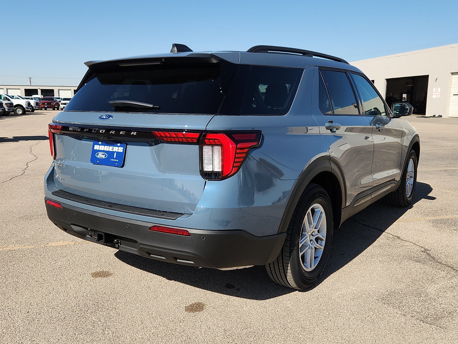 2026 Ford Explorer Active w/200A Pkg