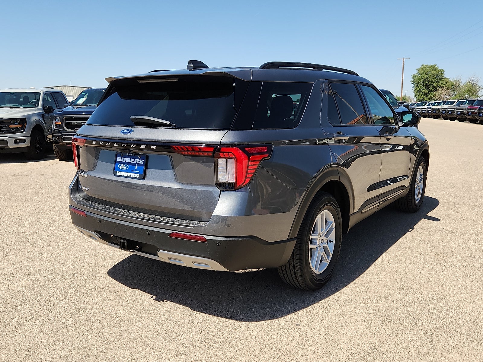 2026 Ford Explorer Active w/200A Pkg