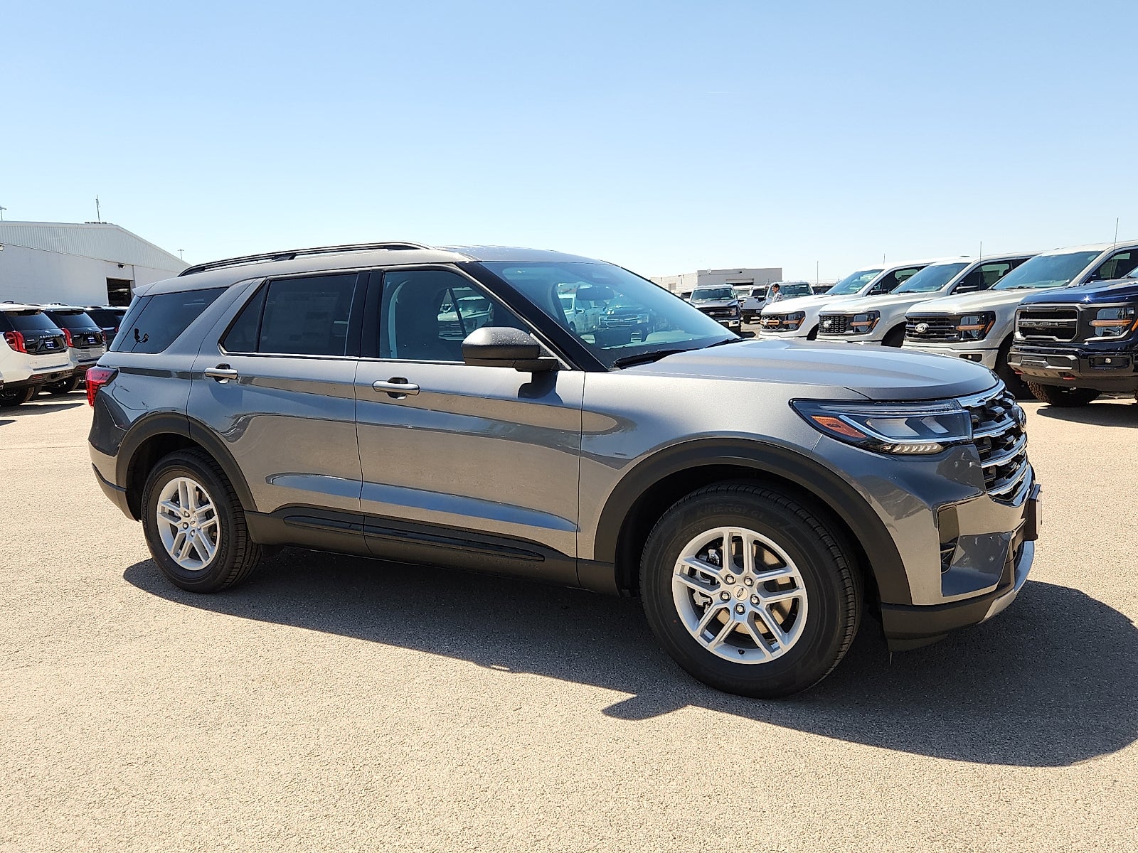 2026 Ford Explorer Active w/200A Pkg