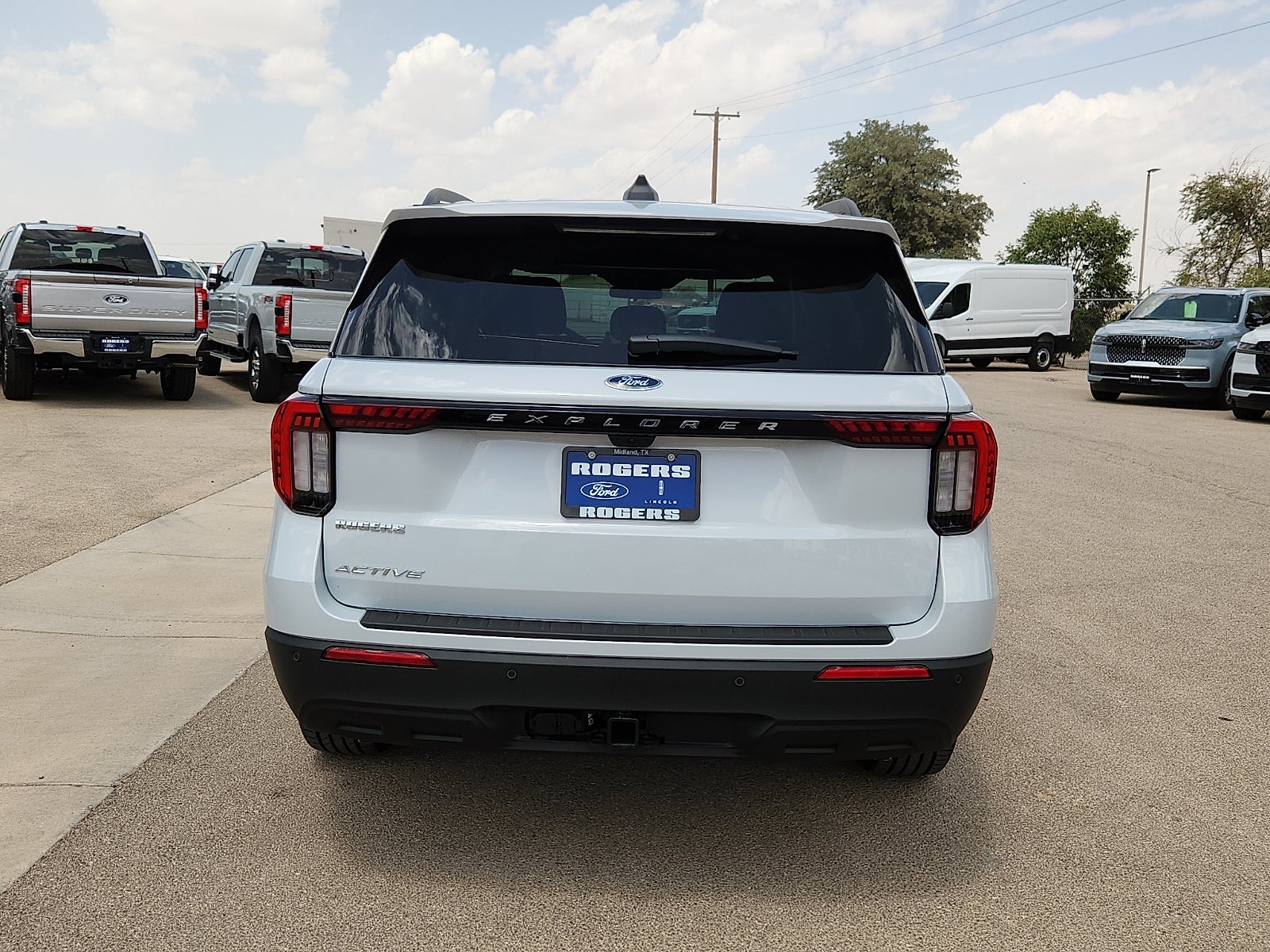 2026 Ford Explorer Active w/200A Pkg