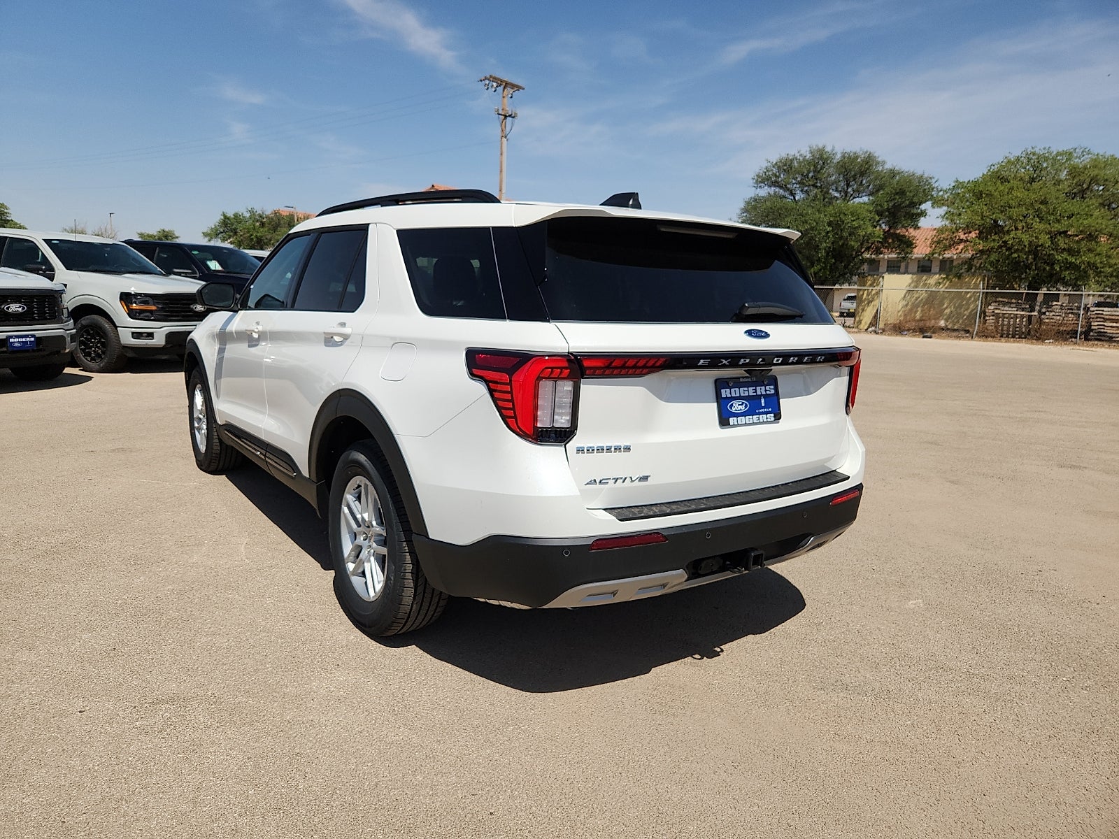 2026 Ford Explorer Active w/200A Pkg