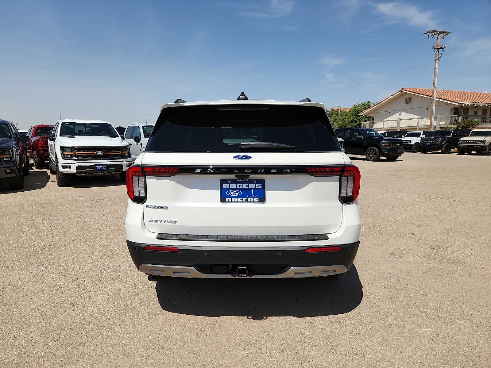 2026 Ford Explorer Active w/200A Pkg